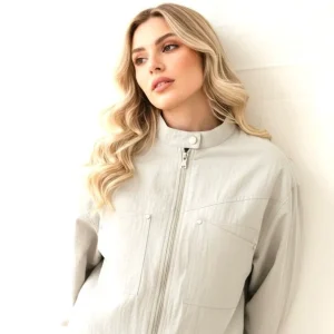 Casaco City Bomber com Design Minimalista